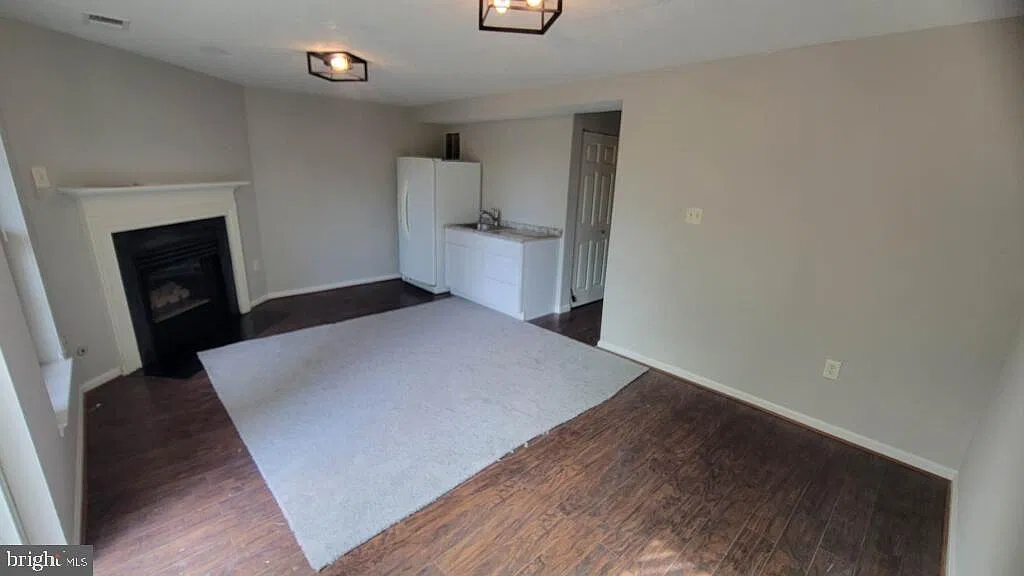 1 bed, 1.0 bath, 1200 sqft, $1,450 — Photo 4