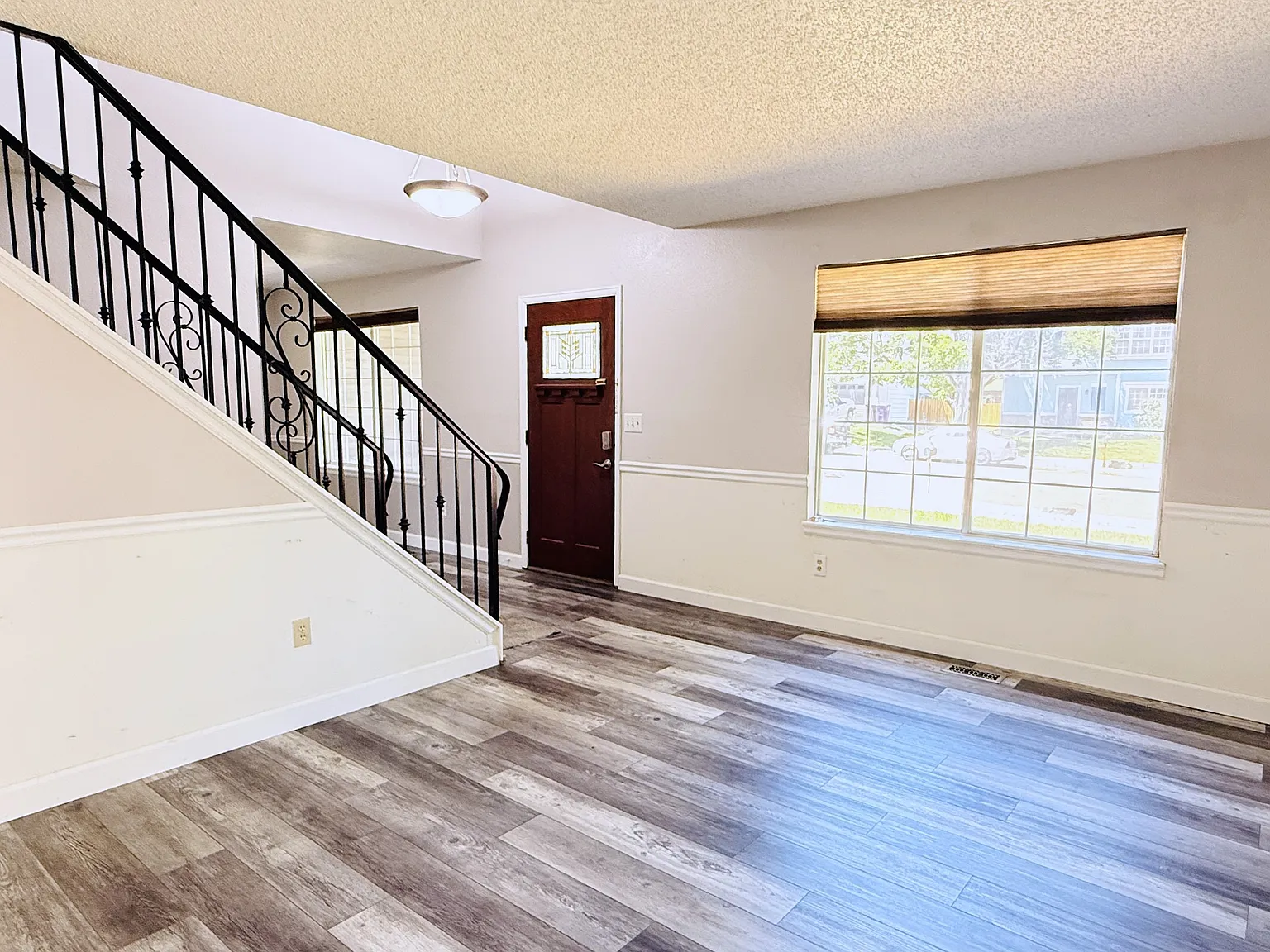 4 bed, 2982 sqft, $3,300 — Photo 4