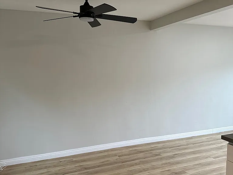 4531 Hazeltine Ave — Photo 5