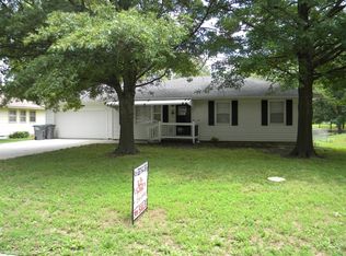 820 Sunrise Dr, Emporia, KS 66801