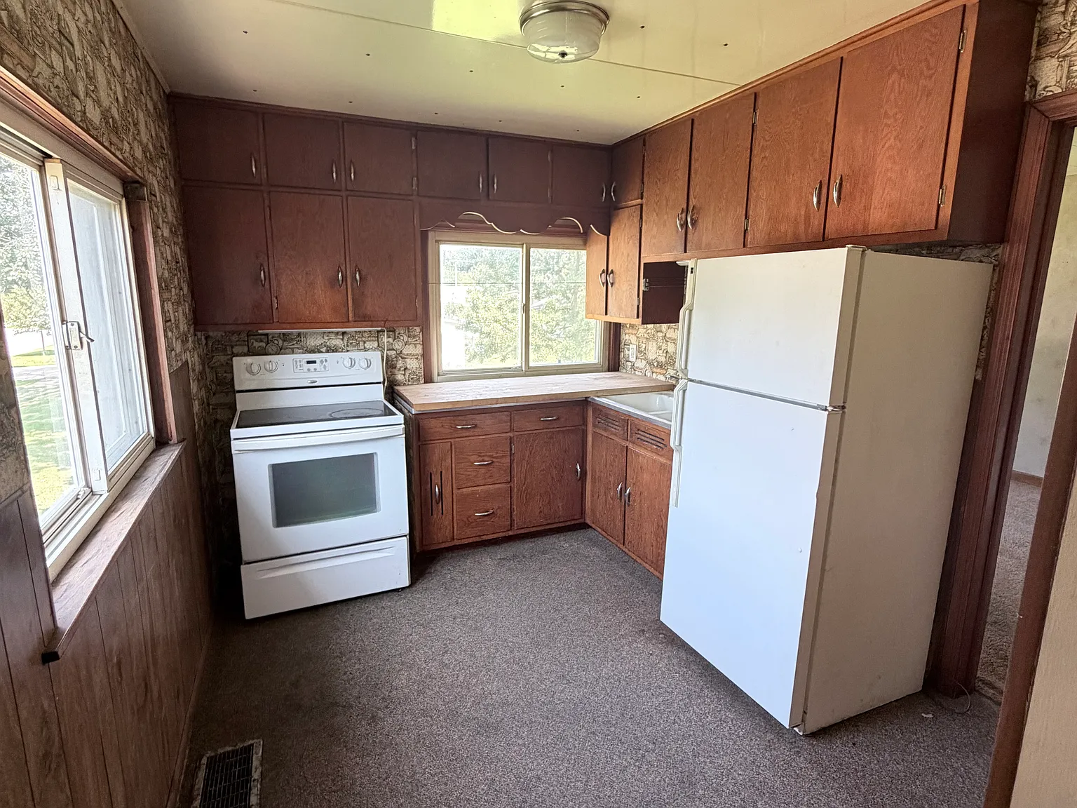 2 bed, $800 — Photo 2