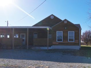 27096 Bluebird Trl, Marshall, MO 65340