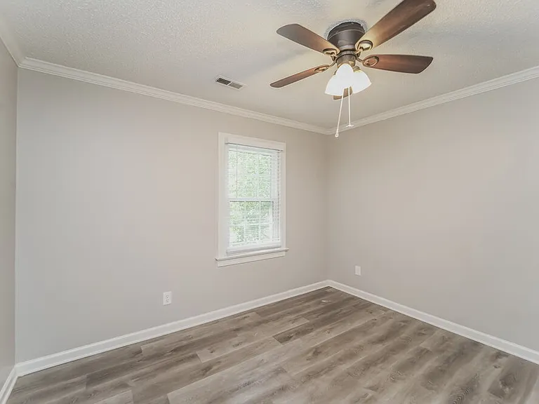 2305 Whispering Spring Dr — Photo 15