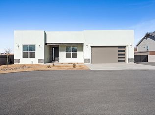 1521 Monterrey Rd NE, Rio Rancho, NM 87144