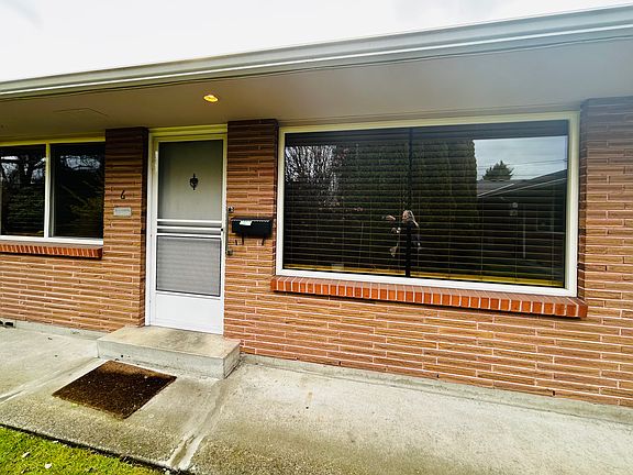 2nd image of 1305 2nd St APT 6
