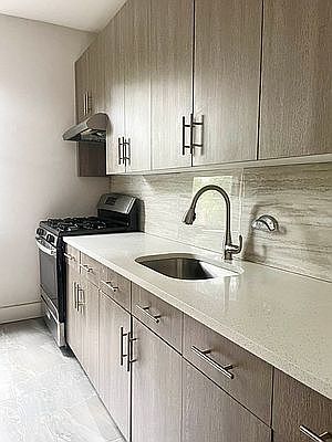 1st image of 2100 Westbury Ct APT 3I