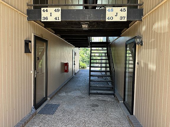 2nd image of 420 Walton Ln APT I41