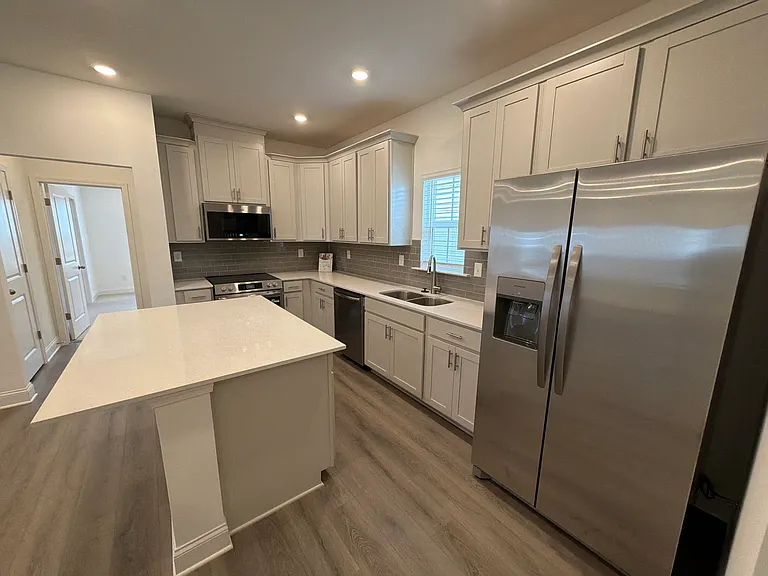 109 Prospect Ave — Photo 11