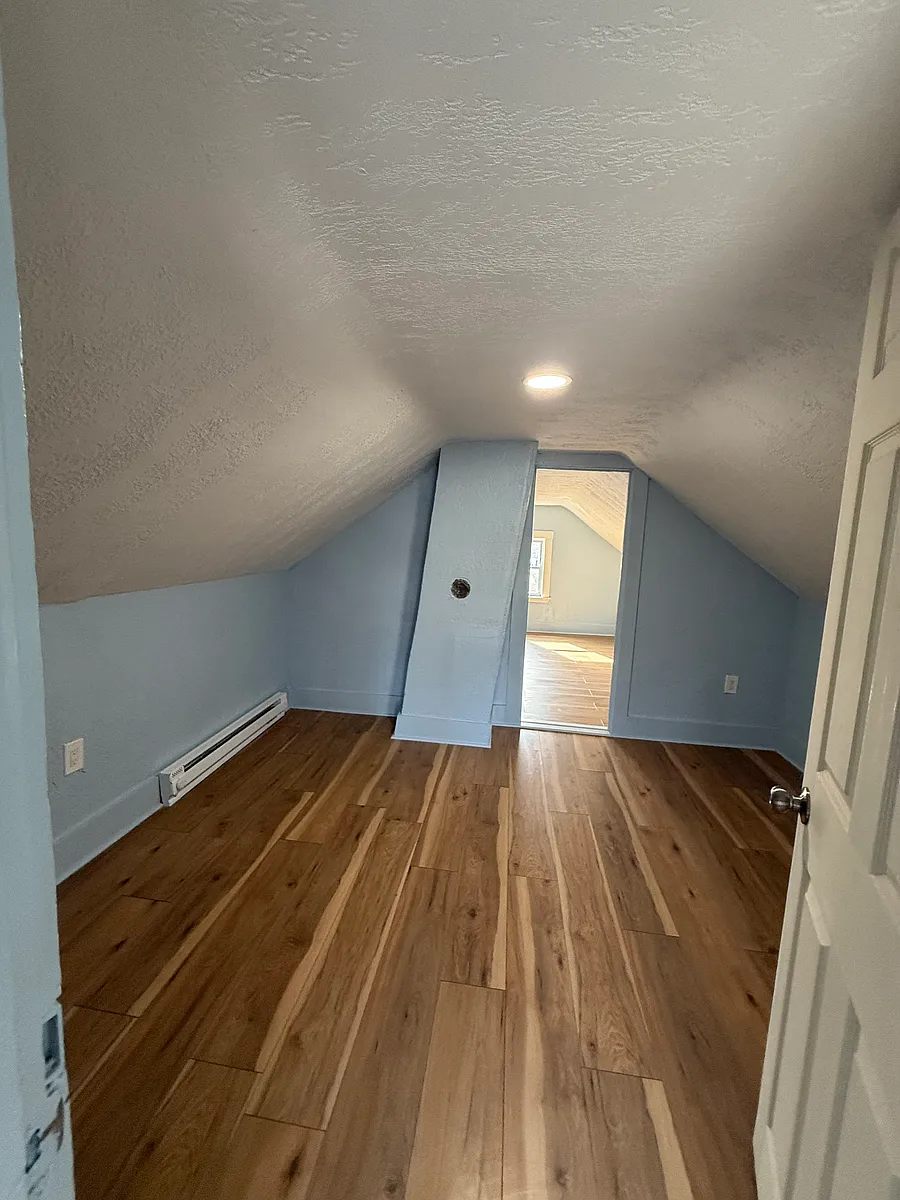 Building Photo - 34 Garfield St #2