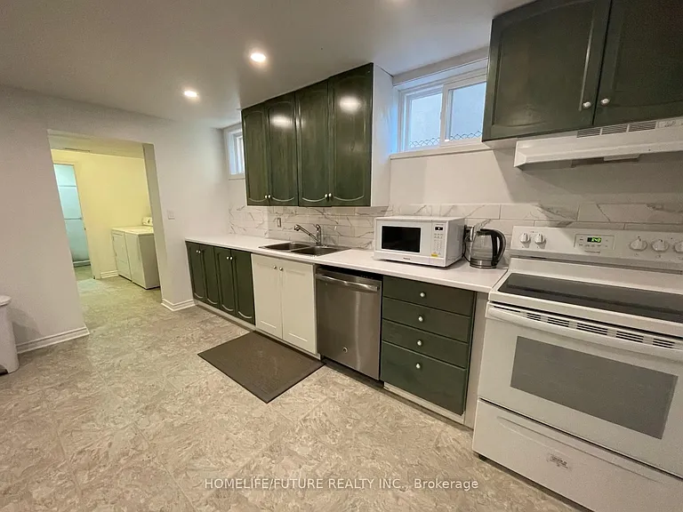 52 Falaise Rd #BASEMENT — Photo 4