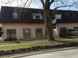 1054 Lincoln Hwy, Rochelle, IL 61068