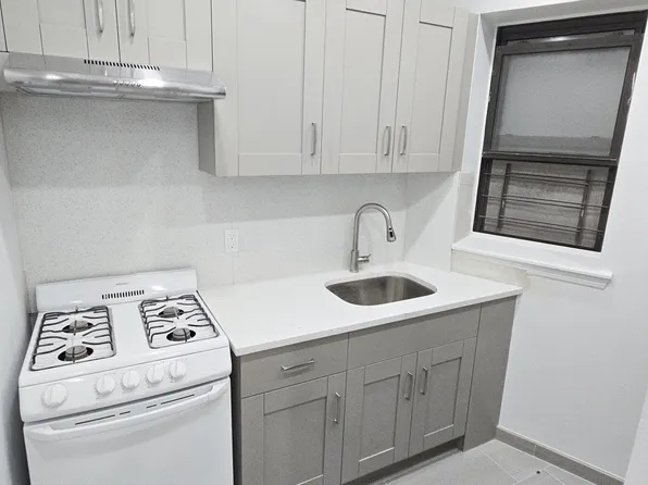 287 Classon Avenue image 1 of 7