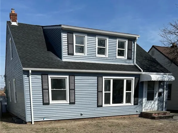 13909 Eastwood Blvd, Garfield Heights, OH 44125