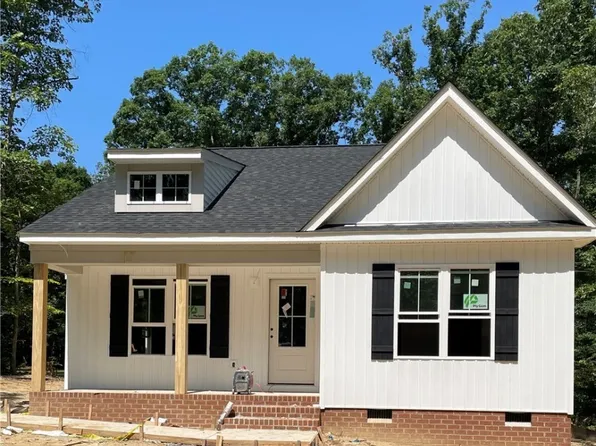 255 Pike St, Gum Spring, VA 23065