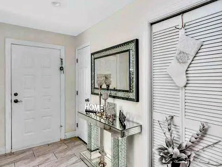 1733 Evans Dr — Photo 9