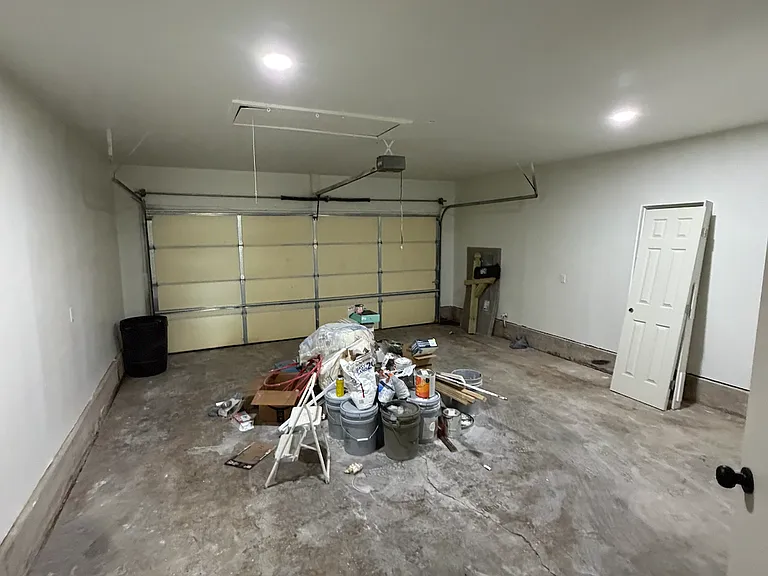 726 Garden Grv — Photo 15