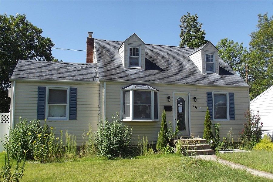 1st image of 2404 Cambridge St