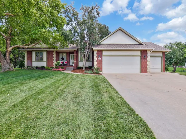 7926 W Meadow Pass Cir, Wichita, KS 67205