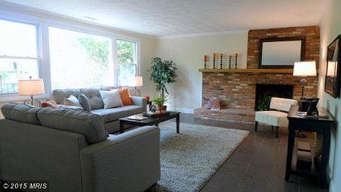 1st image of 6403 Lakeview Dr