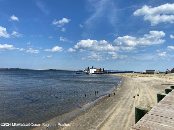 330 Shore Dr APT F-20
