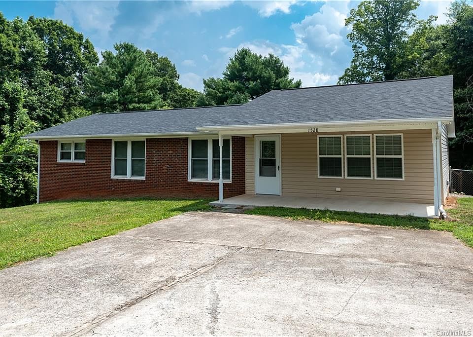 1st image of 1528 Old Farm Dr Lot 44 & Lot 45