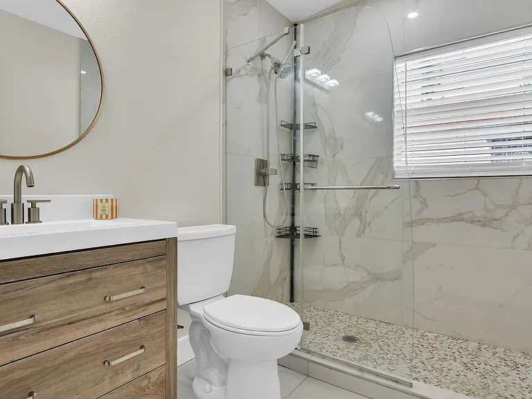 2906 W Nassau St — Photo 18
