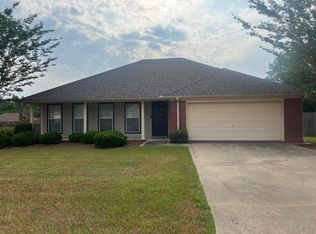 704 Blackthorne Ln, Ridgeland, MS 39157