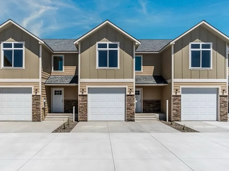 931 W Ted Yao Way #B — Photo 1