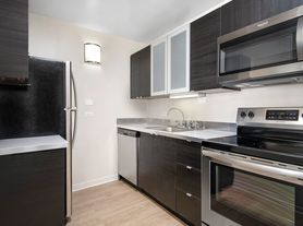 55 W. Chestnut
