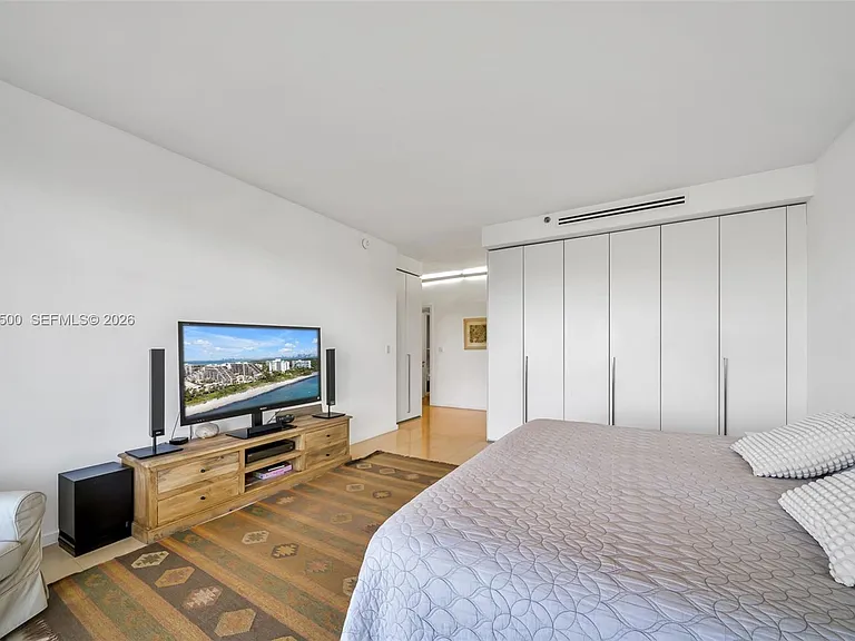151 Crandon Blvd #500 — Photo 35