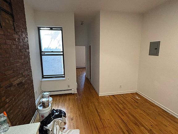 4th image of 354 E 89th St APT 5F