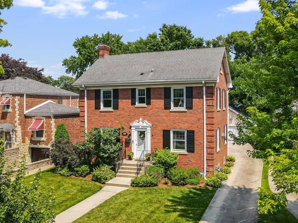 (undisclosed Address), Park Ridge, IL 60068