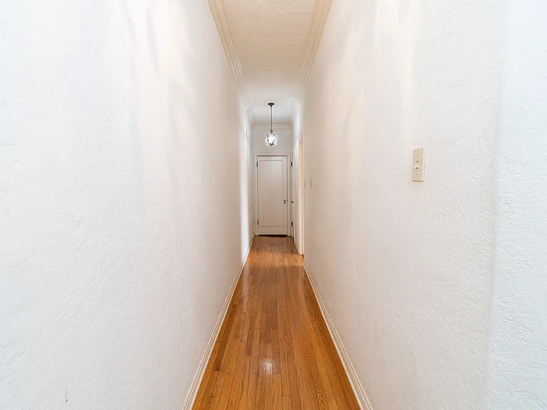 425 N Sierra Bonita Ave #425 — Photo 14