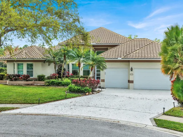 142 Corinthian Circle, Jupiter, FL 33458