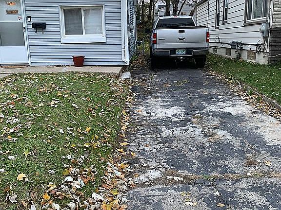 2nd image of 308 Crystal Lake Dr