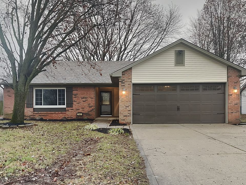 1st image of 7443 Pebblebrooke East Dr