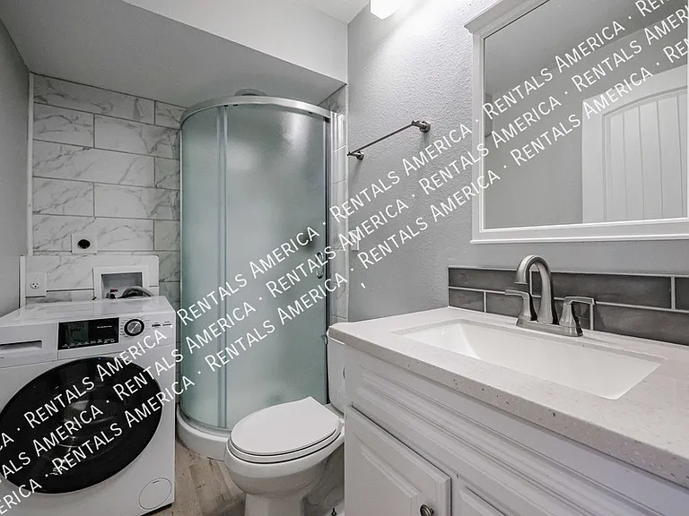 1052 S San Jose #2 — Photo 7