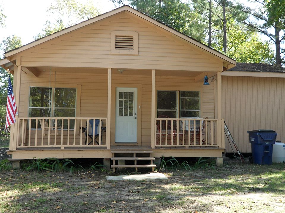 1st image of 346 Campus Dr