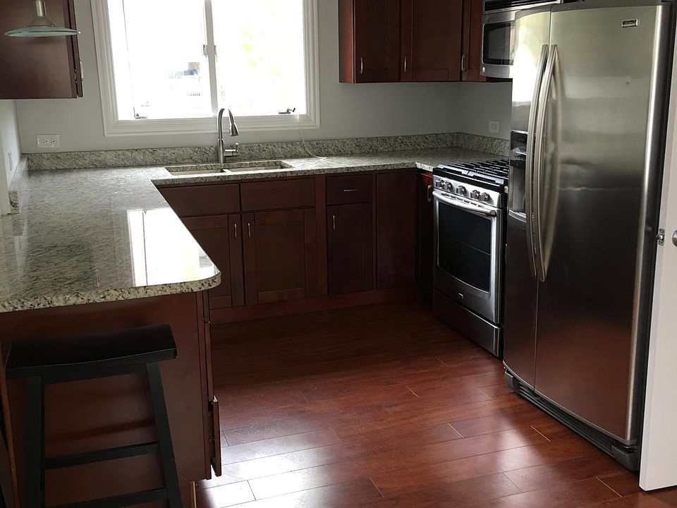 1st image of 1650 River St
