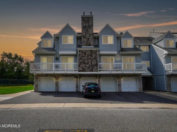 1115 Scarlet Oak Avenue, Toms River, NJ 08755