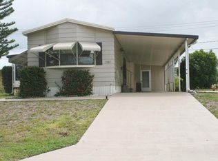 7142 SE Bluebird Cir, Hobe Sound, FL 33455