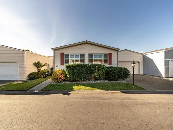 60 Falcon Crest Circle, Napa, CA 94558