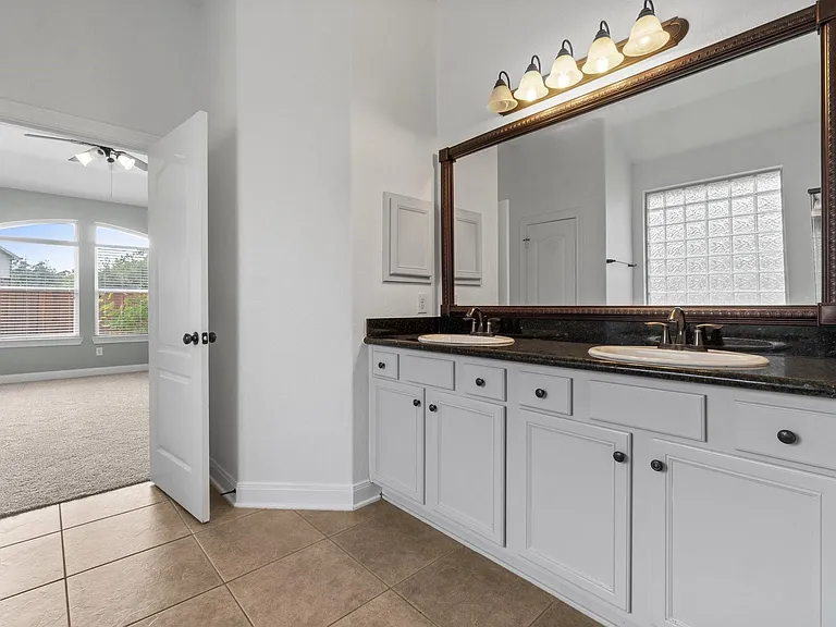 7 Fraiser Fir Pl — Photo 12