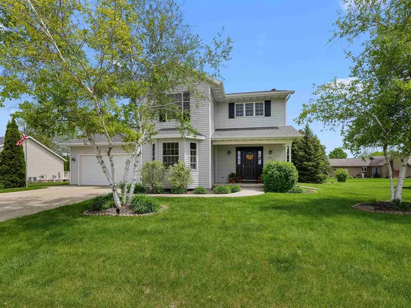 665 N Prairie Rd, Fond Du Lac, WI 54935