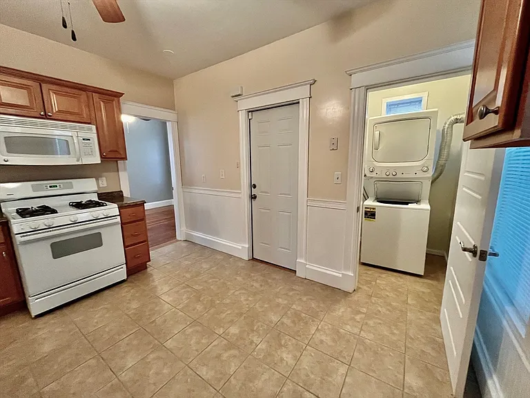 22 Pleasant St #1 — Photo 10