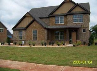 100 Rosewater Dr, Warner Robins, GA 31088