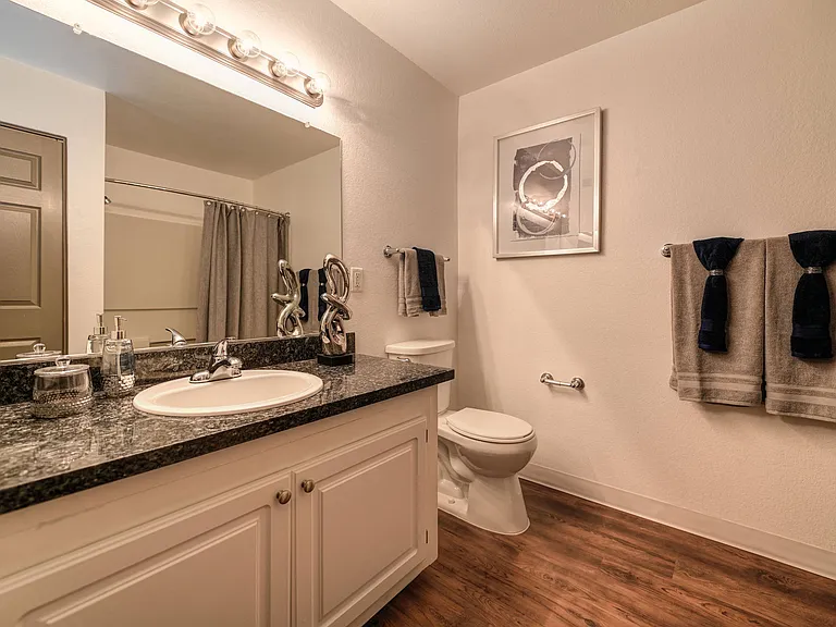Sandpiper Bathroom