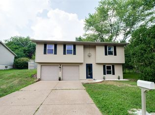 3833 Red Bud Dr, Imperial, MO 63052