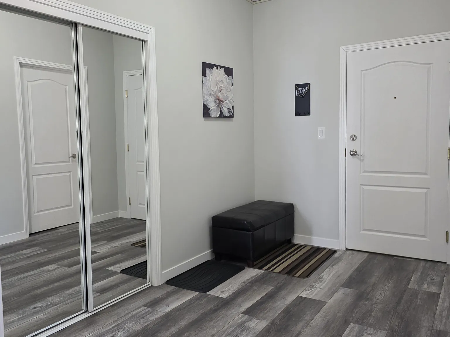 2 bed, 1050 sqft, $2,695 — Photo 3