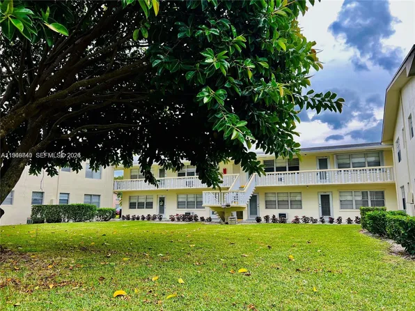 316 Camden N #316, West Palm Beach, FL 33417